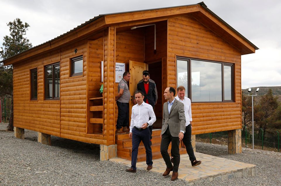 Minister of Environmental Protection and Agriculture, Levan Davitashvili met with local foresters on the opening of "business yard" in village Kvemo Lisi