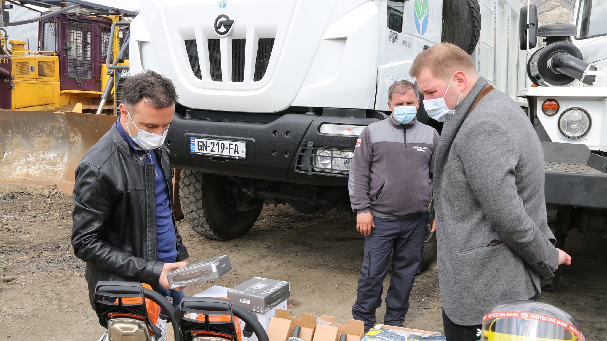 Special machinery and equipment were handed over to the National Forest Agency